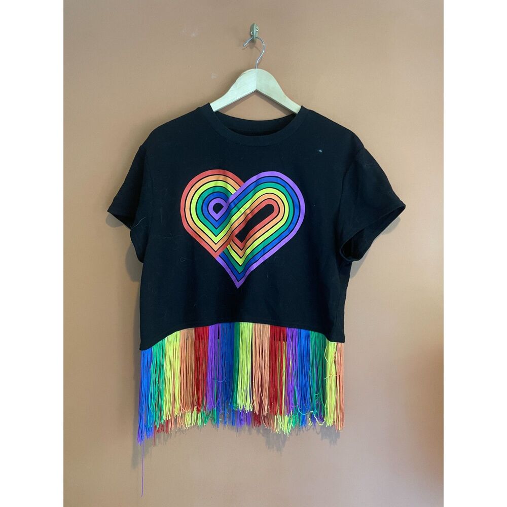 Rainbow Heart Fringe Crop Top Medium Black Pride Festival Short Sleeve Tee